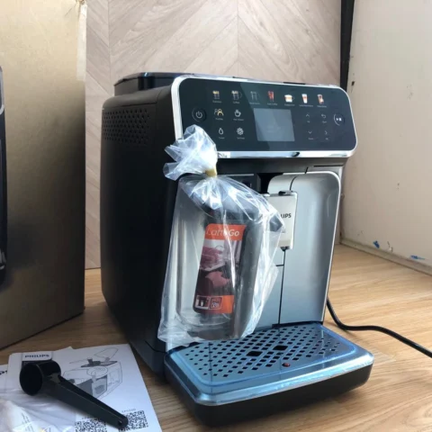 Philips LatteGo 4400 Series Bean to Cup Coffee Machine EP4446/70 EX DISPLAY