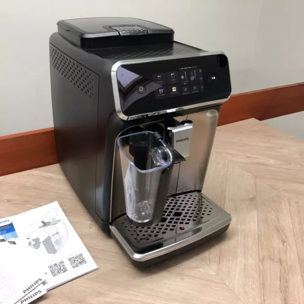 Philips LatteGo Fully Automatic Bean To Cup Coffee Machine 3200 Series EP3246 - Image 7