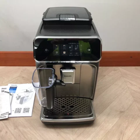 Philips LatteGo Fully Automatic Bean To Cup Coffee Machine 3200 Series EP3246