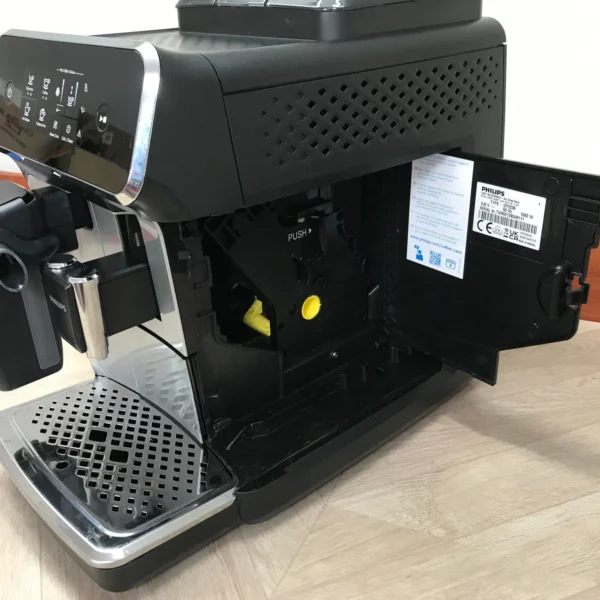 Philips EP2236/40 Bean-to-Cup Coffee Machine -Black/Silver LatteGo - Image 4