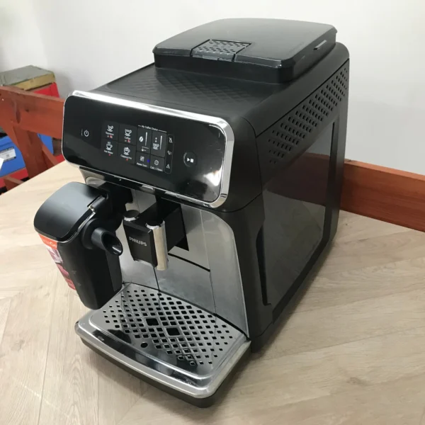 Philips EP2236/40 Bean-to-Cup Coffee Machine -Black/Silver LatteGo - Image 8