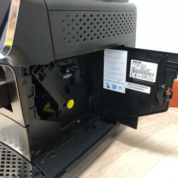 Philips LatteGo Fully Automatic Bean To Cup Coffee Machine 3200 Series EP3246 - Image 2
