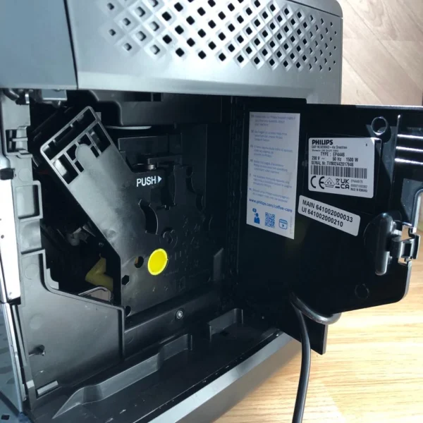 Philips LatteGo 4400 Series Bean to Cup Coffee Machine EP4446/70 EX DISPLAY - Image 4